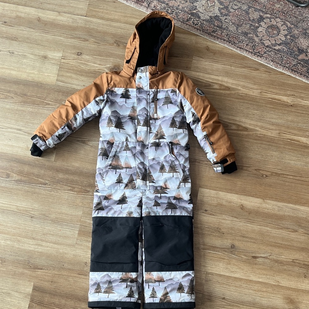 Deux par Deux One-Piece Teknik Snowsuit. Size 7 Kids. Like New!